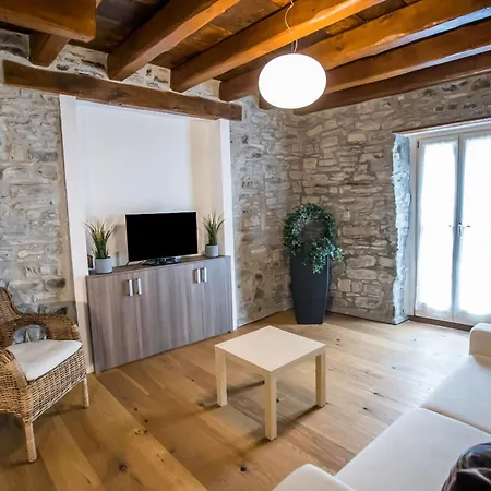 Borgo Molina Faggeto Lario